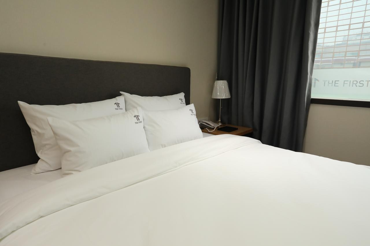 The First Hotel ชางวอน ภายนอก รูปภาพ
