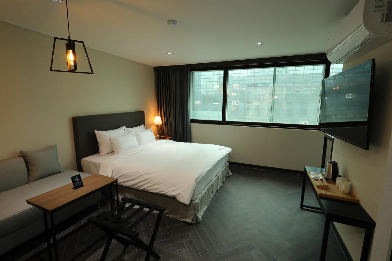 The First Hotel ชางวอน ภายนอก รูปภาพ
